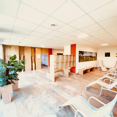Alpenruhe Mit Traumhaften Bergblick, Pool & Sauna Апартаменты *